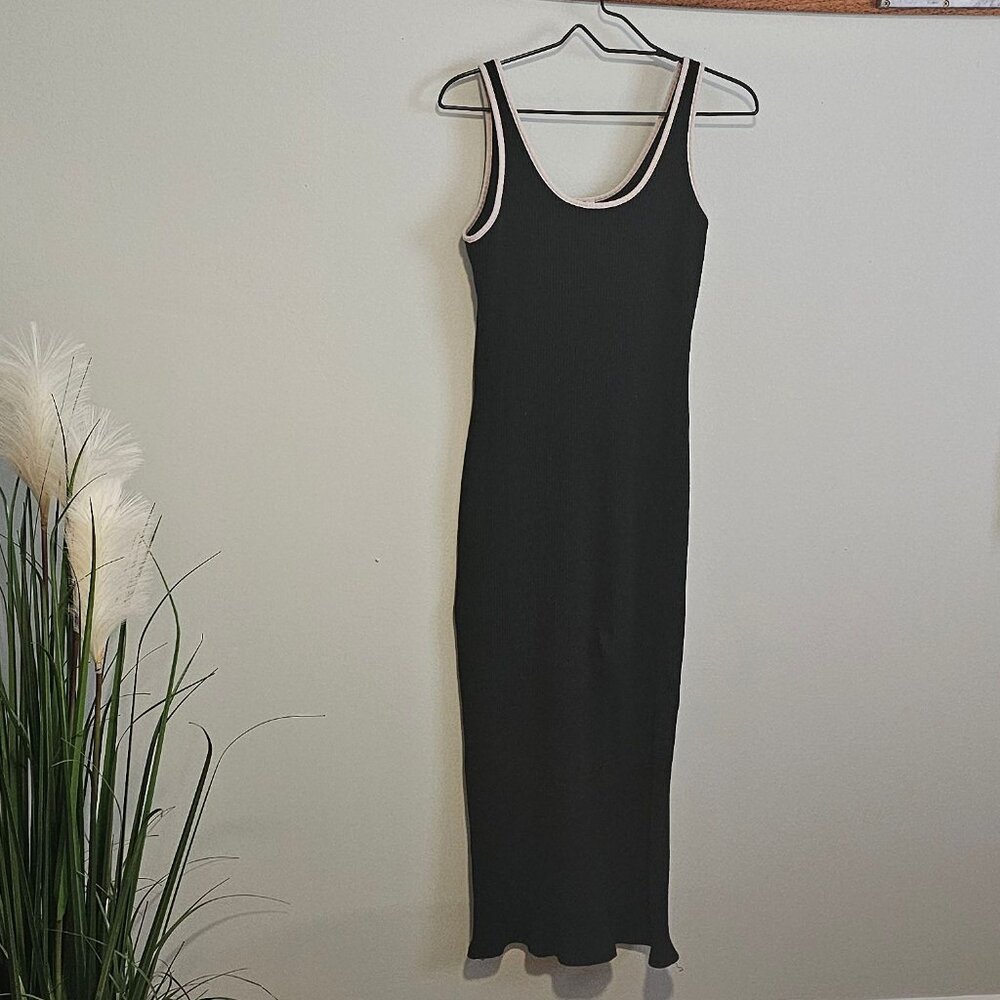 Sleeveless Black Ribbed Dress from The Native One, Small